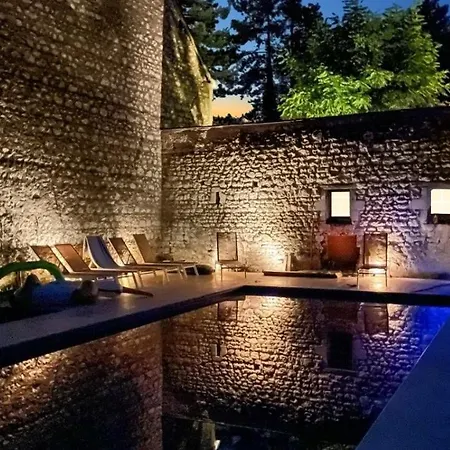 Le Moulin De Gaudais, 16p, 7ch, 350m2, Piscine * Oyre