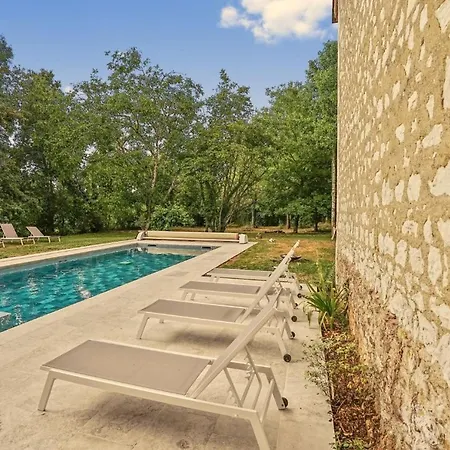 Le Moulin De Gaudais, 16p, 7ch, 350m2, Piscine Holiday home Oyre