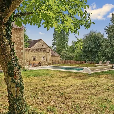 Le Moulin De Gaudais, 16p, 7ch, 350m2, Piscine Holiday home